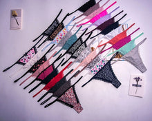 Load image into Gallery viewer, Christmas gift Cotton Snowflakes white Women's Sexy Thongs G-string Underwear Panties Briefs For Ladies T-back 1pcs/lot zhx13
